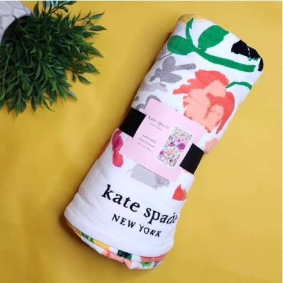 Kate Spade Luxuriously Oversized Beach Towel - Picture 5 of 9